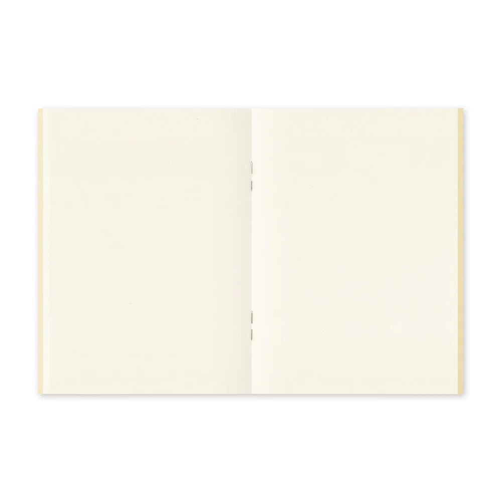 TRAVELER'S notebook 013 MD Paper Cream | Passport Size