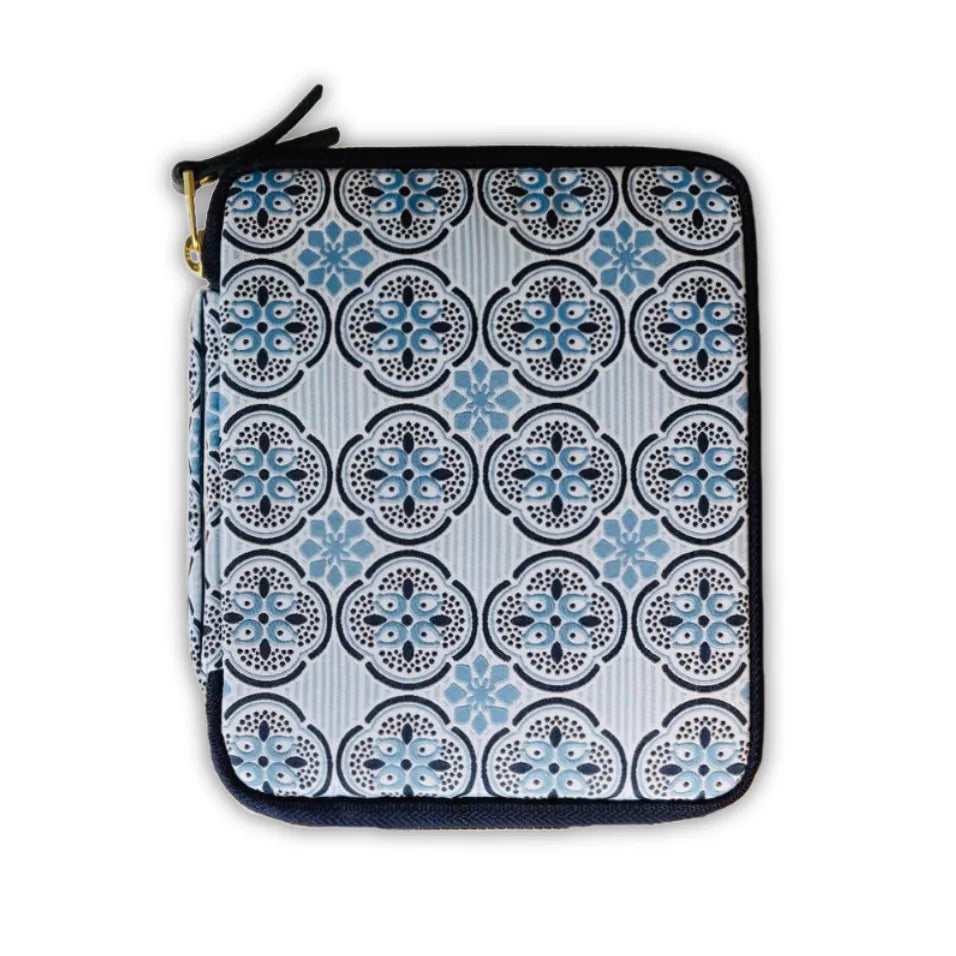 Kyoku Haku Begonia Window Weave 10 Pens Zipper Case | Sky Blue