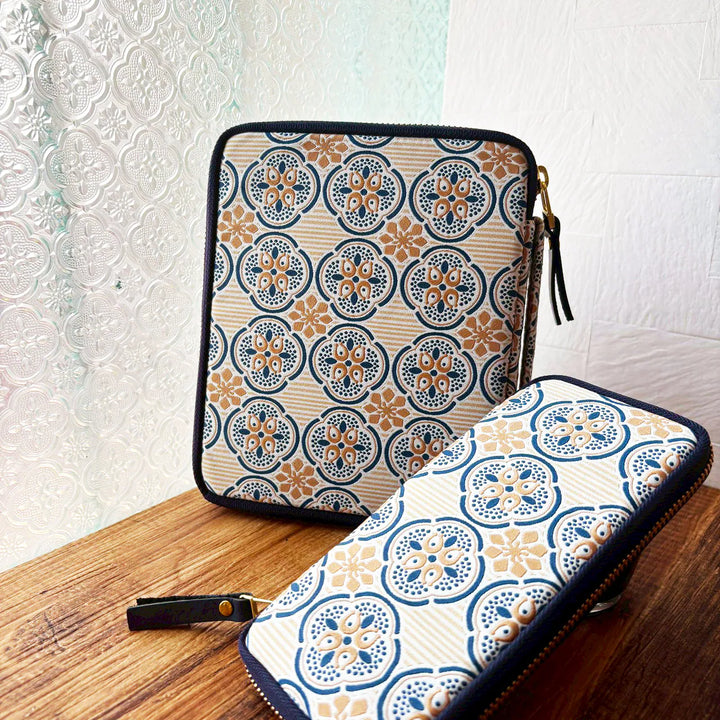 Kyoku Haku Begonia Window Weave 10 Pens Zipper Case | Khaki