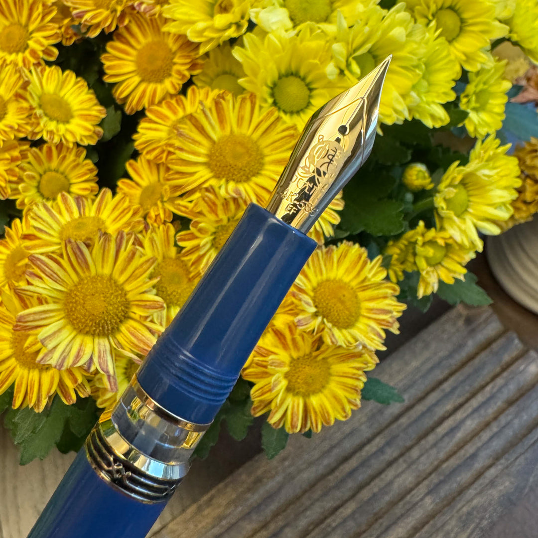 Hakkenden x Fine Writing International Fountain Pen | Blue Ebonite | Limited Edition