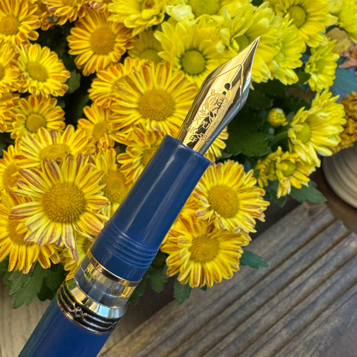 Hakkenden x Fine Writing International Fountain Pen | Blue Ebonite | Limited Edition