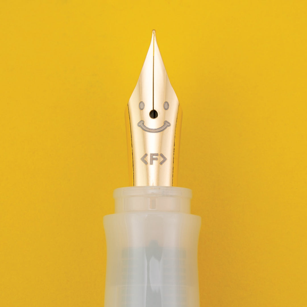 Kakuno Madoromi Fountain Pen | Rosy Dusk Light Pink