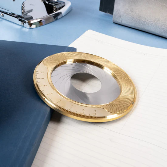 Iris Precision Tool for Drawing Circles