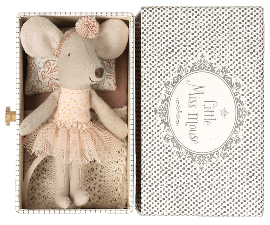 Dancing Mouse in Daybed | Little Sister